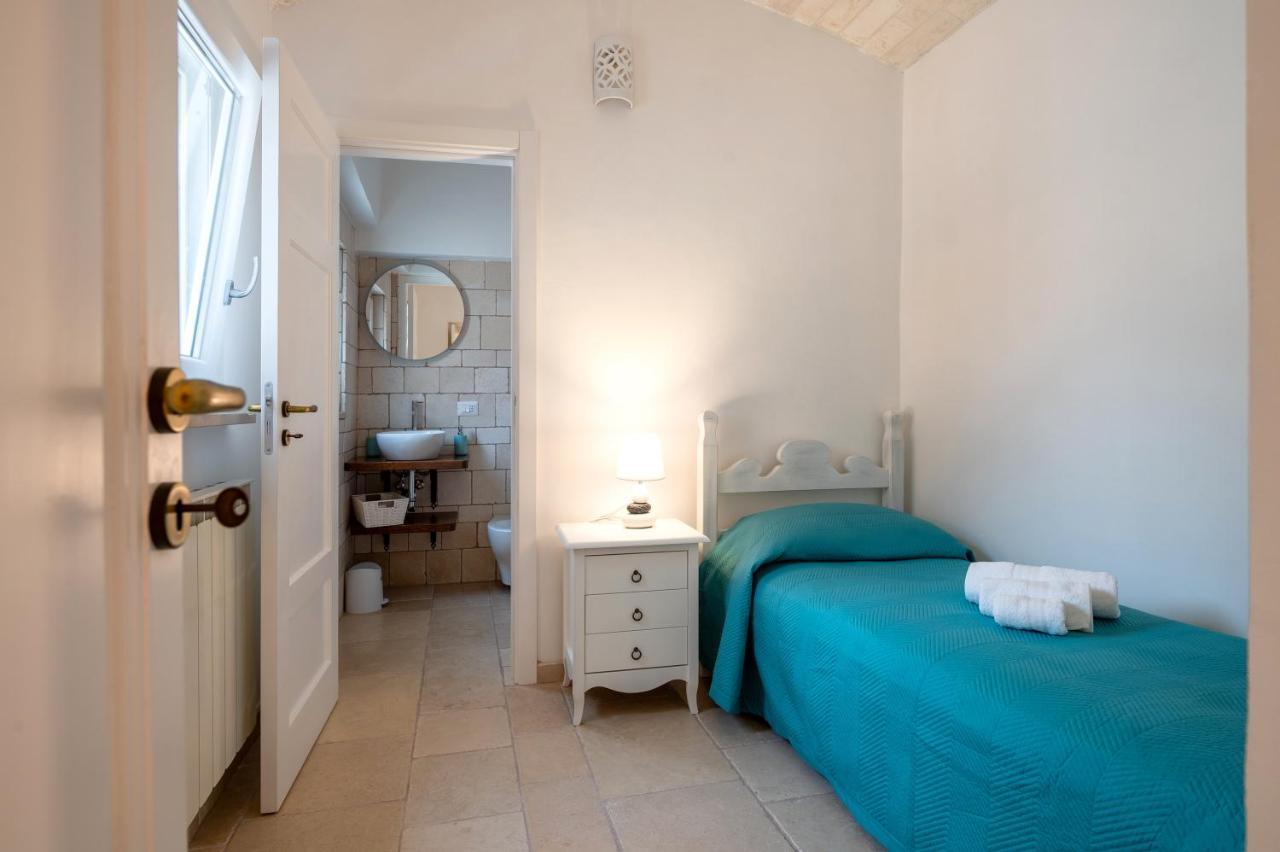 Trullo Il Focolare In Masseria Cisternino Exterior foto
